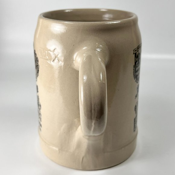 Vtg Oktoberfest 1984 Beer Stein Mug .5 L Stoneware Studio Wagner 8671 Barware - Picture 4 of 11